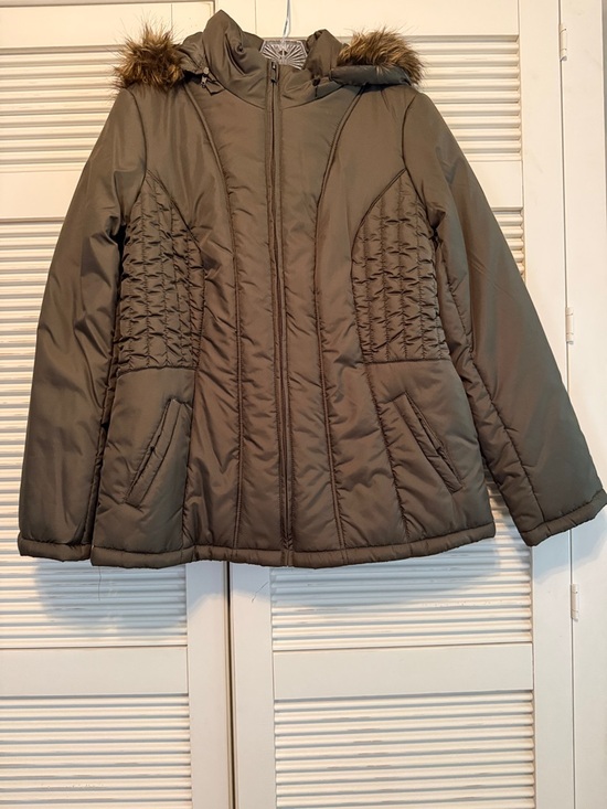 Faded Glory Jackets & Blazers - FADED GLORY Olive Green Quilted Hooded Puffer Jacket with Faux-Fur Trim